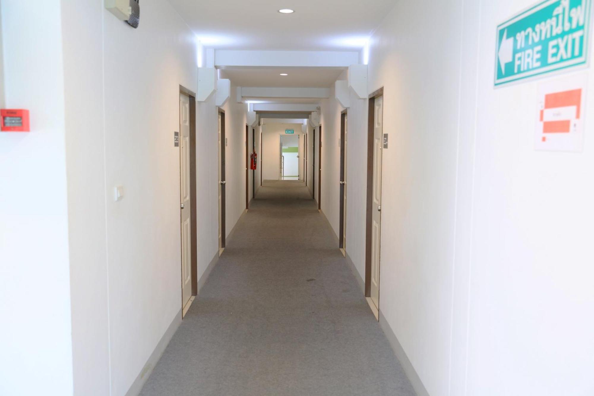 La Viva Hotel Buriram Eksteriør bilde