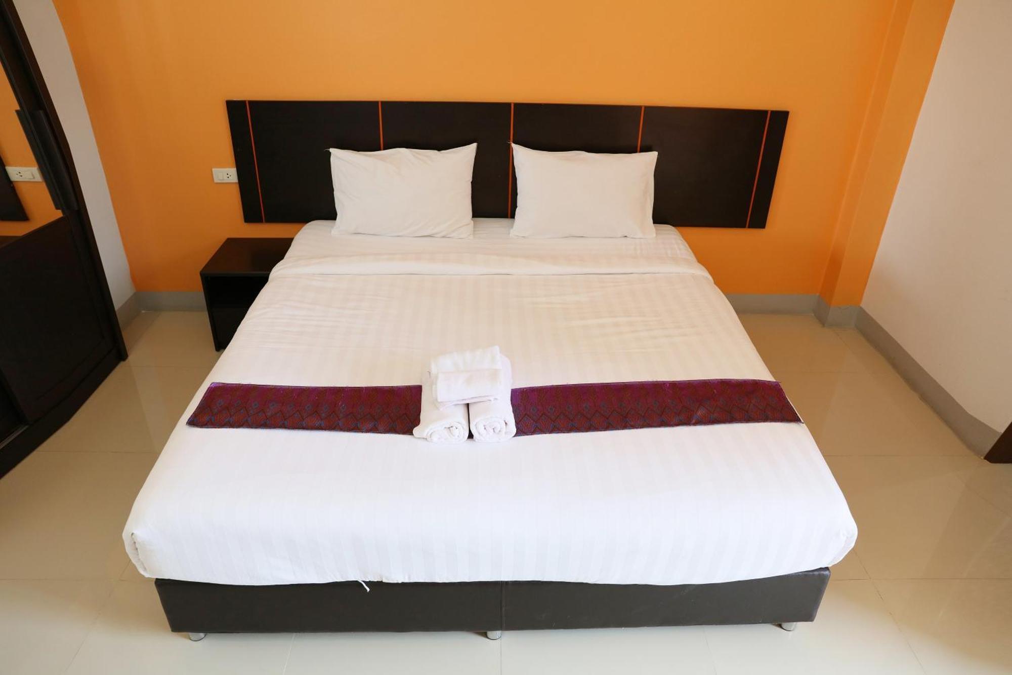La Viva Hotel Buriram Eksteriør bilde