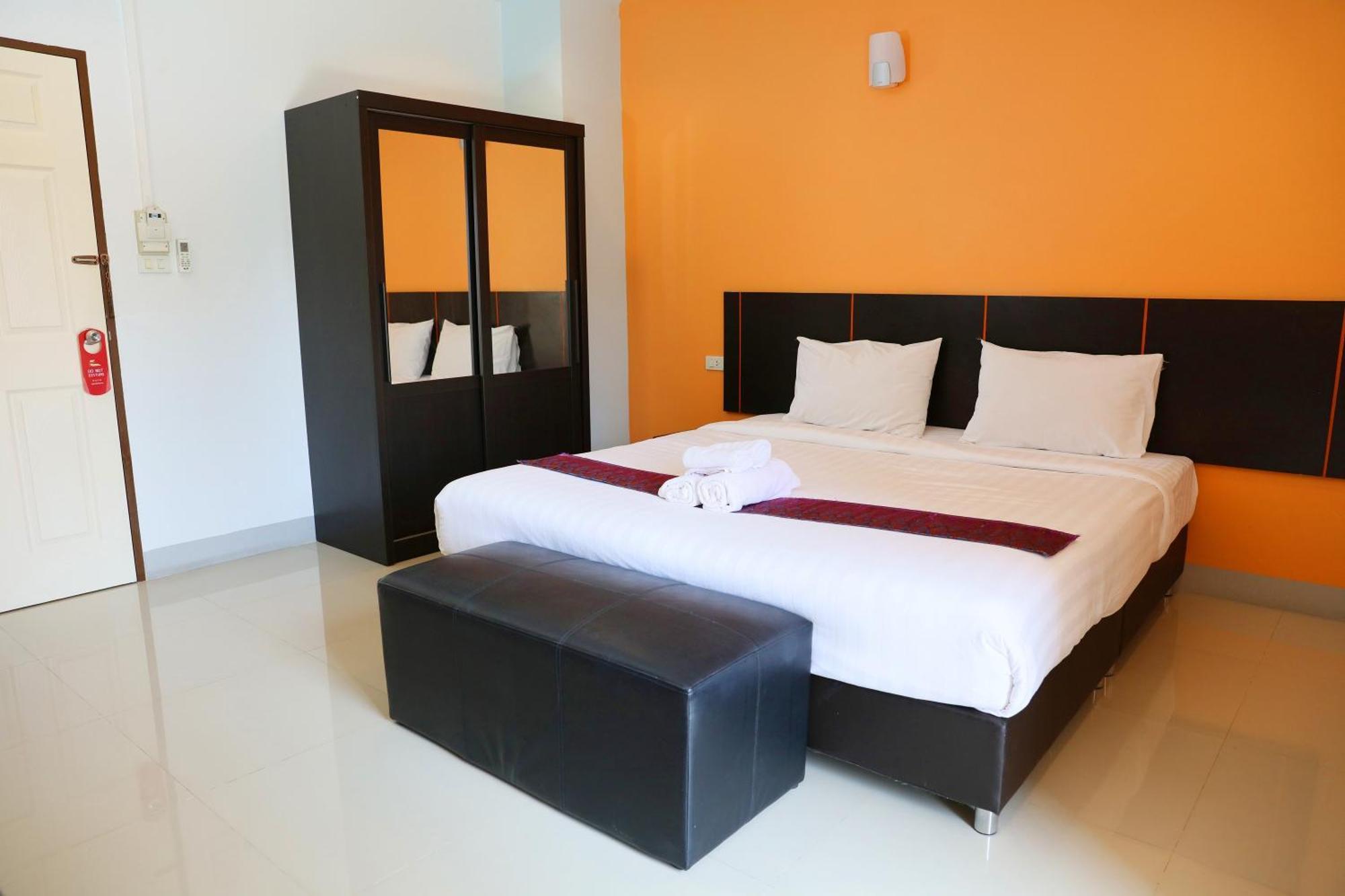 La Viva Hotel Buriram Eksteriør bilde