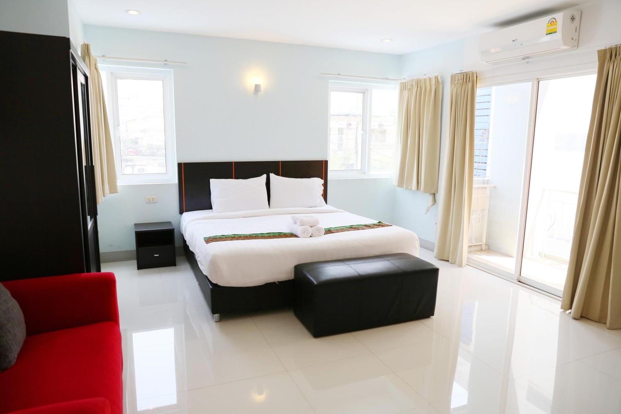 La Viva Hotel Buriram Eksteriør bilde