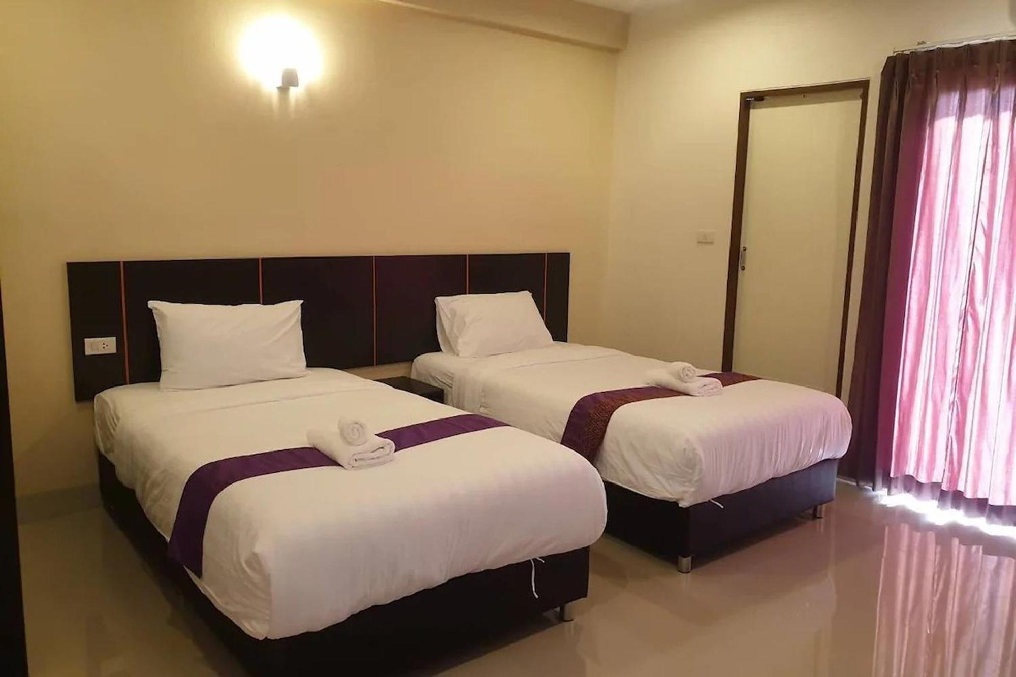 La Viva Hotel Buriram Eksteriør bilde