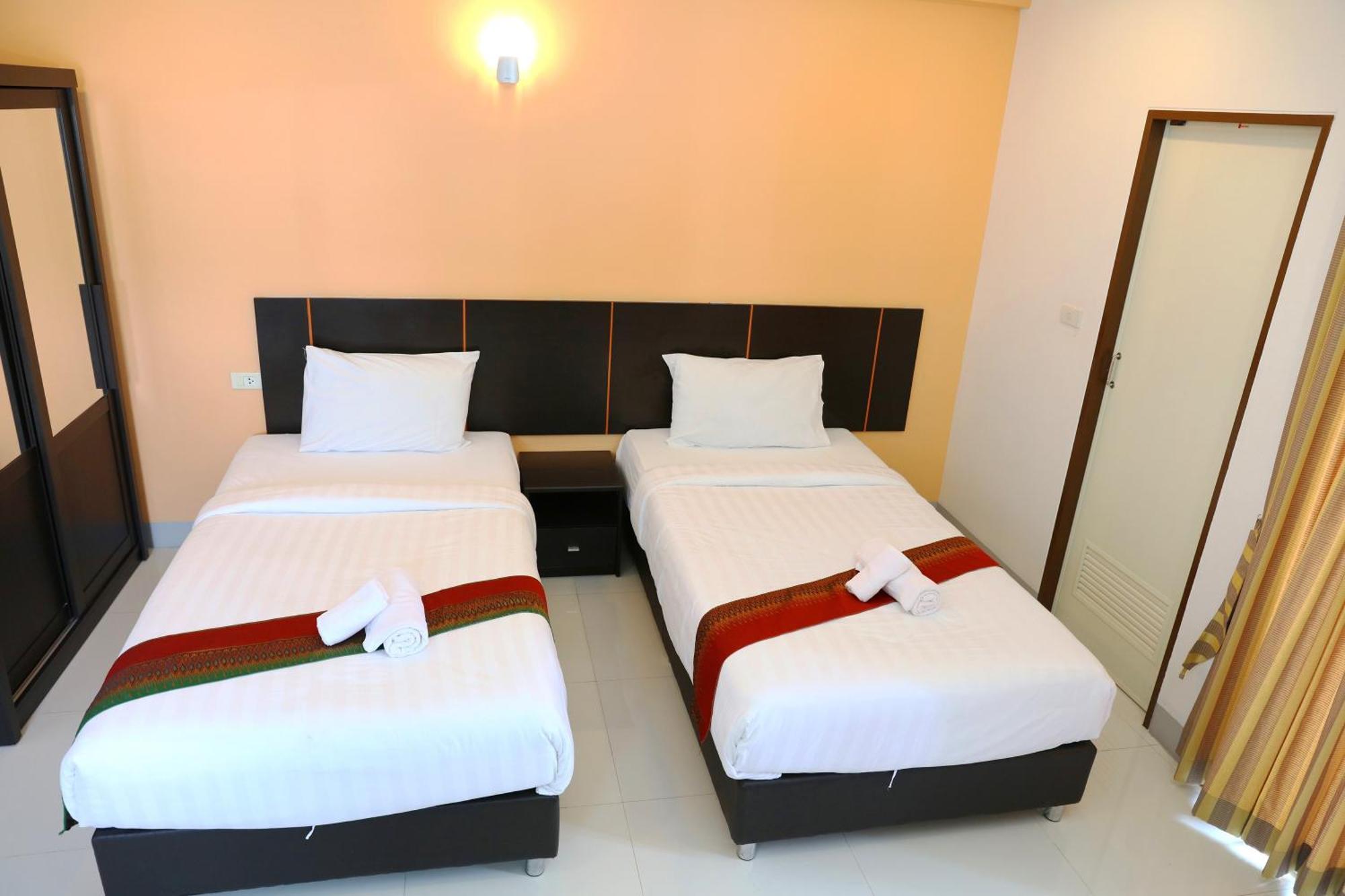 La Viva Hotel Buriram Eksteriør bilde