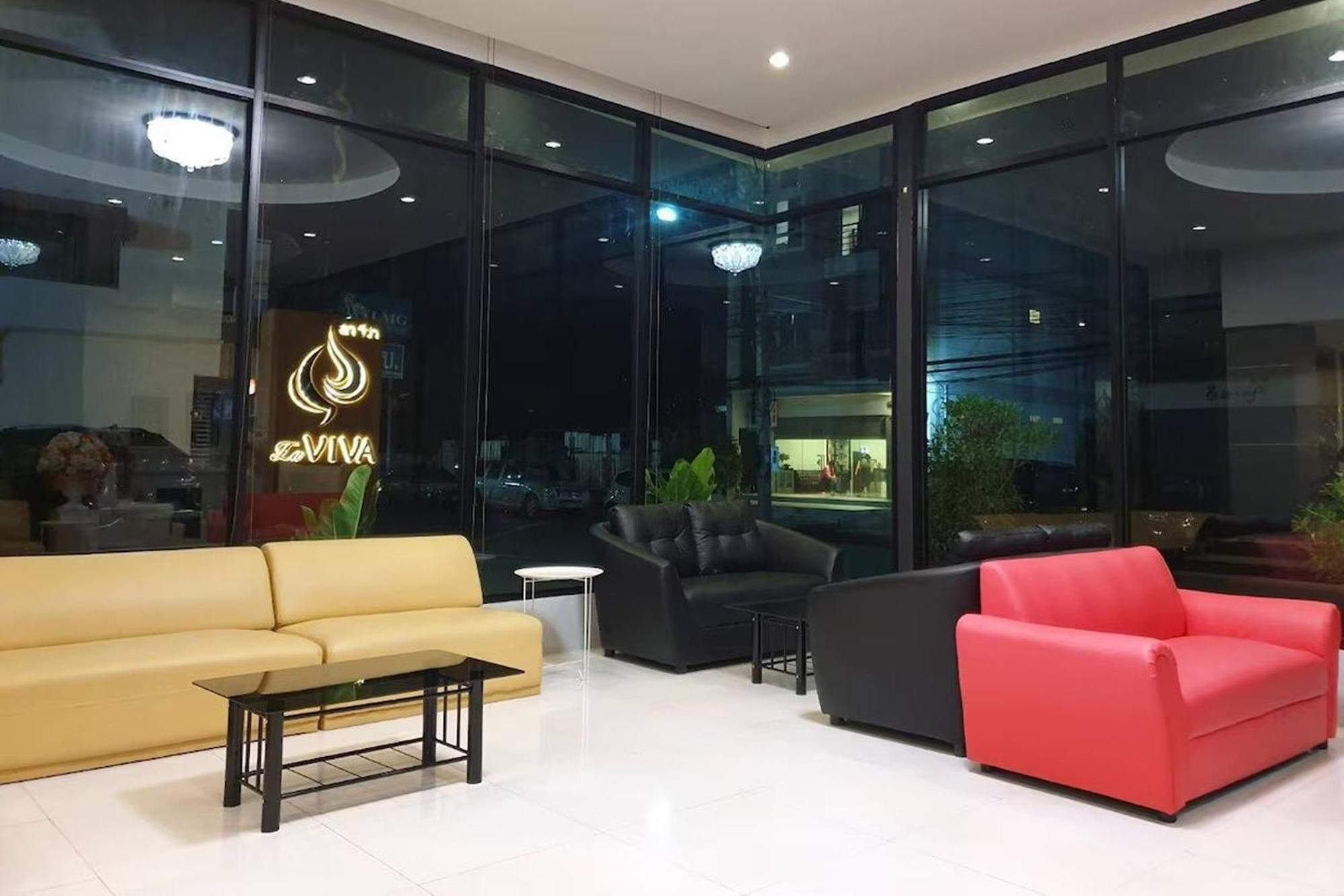 La Viva Hotel Buriram Eksteriør bilde