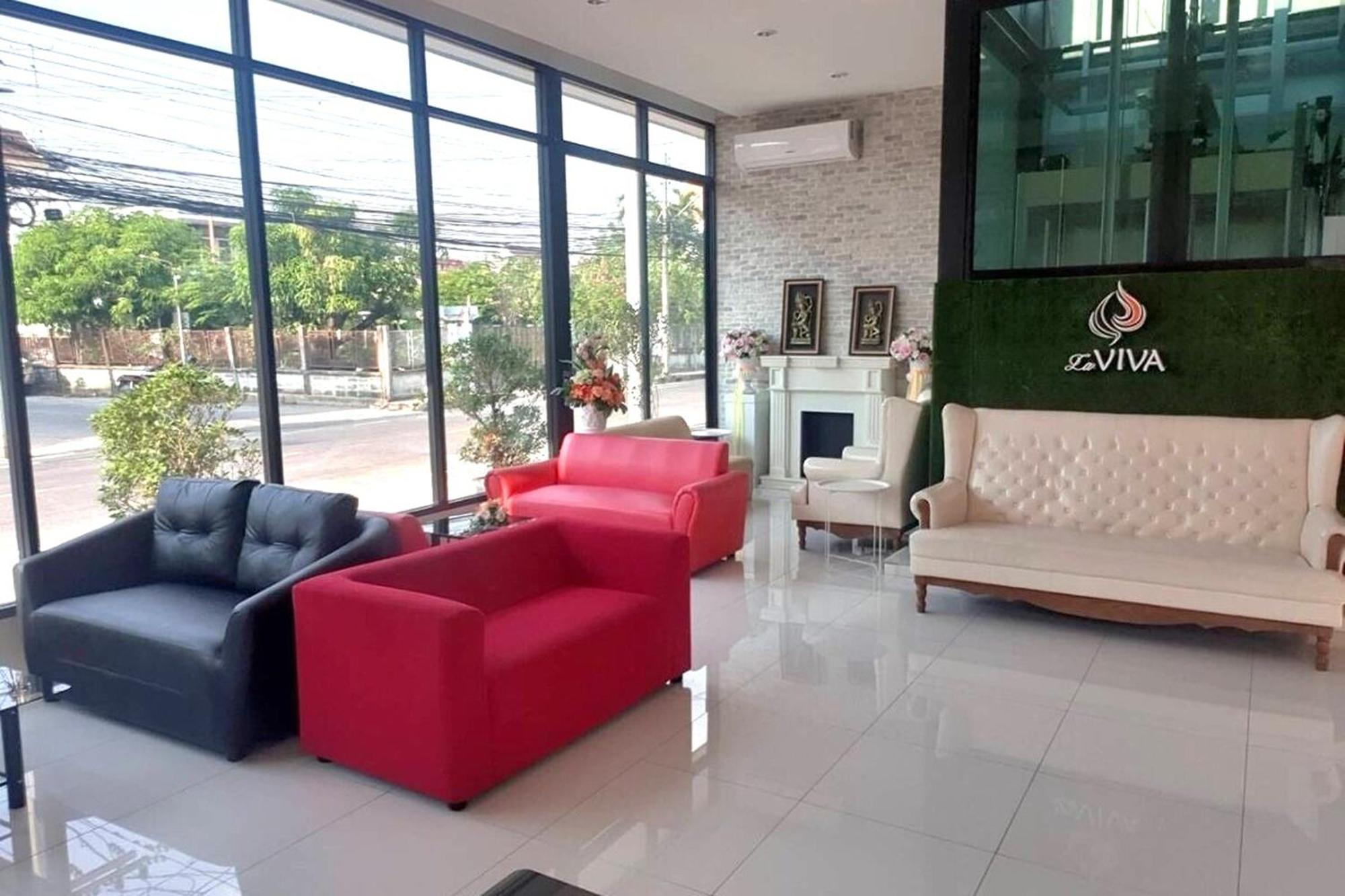 La Viva Hotel Buriram Eksteriør bilde